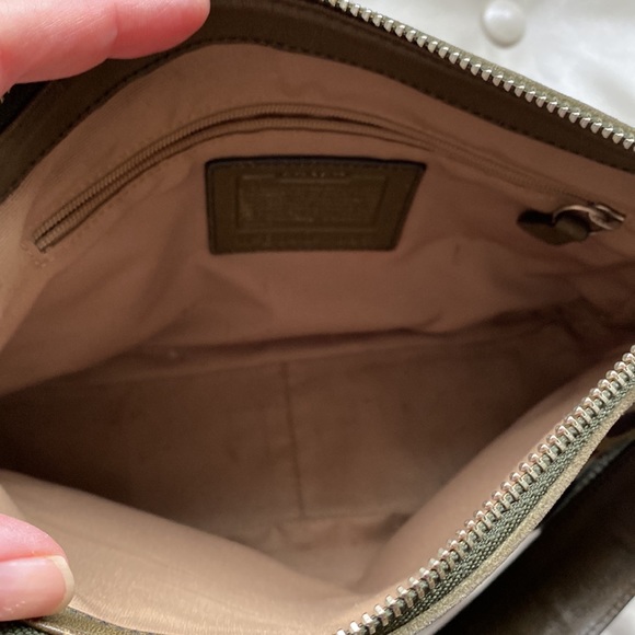 Vintage coach camo purse EUC - Picture 6 of 10